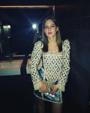 Alicia von Rittberg Instagram - 🌹
I had a blast!
Thank you @gucci •
•
Styling: @waldberlin & @jasminschreiber 
Make up: @alleaugenauf & @ivana_makeupartist 
Photo: Jasmin!
😘