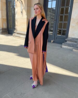 Alicia von Rittberg Instagram - 💜 180622 Press
@becomingelizabeth 

Thank you 
@aimeecroysdill 
@fritzenwanker 
@kat_gosling 
@charlene