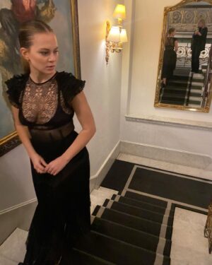 Alicia von Rittberg Instagram - LEAVE in Oslo ❤️‍🔥
Thank you @alxherron 
@trollbound_entertainment @sfstudios_norge 

Loved this @dior 🖤
by @aimeecroysdill @kat_gosling @mia__mua_