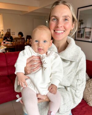 Alicia Banit Instagram - First Easter with our happy little bunny!
So grateful for the beautiful family we are surrounded with 😍
One Easter down, one to go 😁