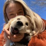Alicia Moffet Instagram - Ma best a 4 ans aujourd’hui 🥺🎂🎈🎁 Le chien chien le plus spécial, thérapeutique et doux qu’ya pas. On en a traversé des choses ma p’tite madame et moi et j’espère l’avoir à mes cotés pour encore pluuuuuusieurs années 🤍