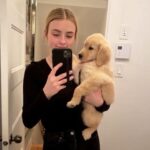 Alicia Moffet Instagram - Ma best a 4 ans aujourd’hui 🥺🎂🎈🎁 Le chien chien le plus spécial, thérapeutique et doux qu’ya pas. On en a traversé des choses ma p’tite madame et moi et j’espère l’avoir à mes cotés pour encore pluuuuuusieurs années 🤍