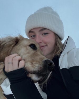 Alicia Moffet Instagram - New passion unlocked 🎿