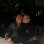 Alicia Moffet Instagram - Congé entre bests 🥹💝☀️👨‍👩‍👧‍👦🍷