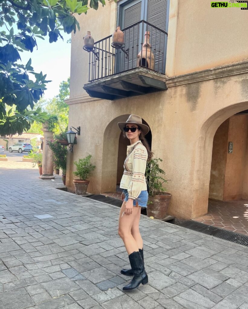 Alicia Sanz Instagram - Arizona you were pretty ✨🧙‍♀️🐍🏜️🌵🧚♥️🦂