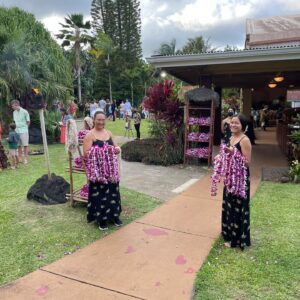 Alicia Sanz Instagram - I’m moving to Hawaiiiii 🌺