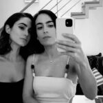 Alicia Sanz Instagram - My tribe y Cadaqués ♥️