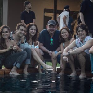 Alicia Sanz Instagram - Nos vamos o no a Colombia @jackduarte.me ? #NowandThen finale is out now on @appletvplus 
Damn! I love this fam! ♥️