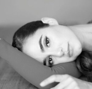 Alicia Sanz Instagram - Je te laisserai des mots ✨