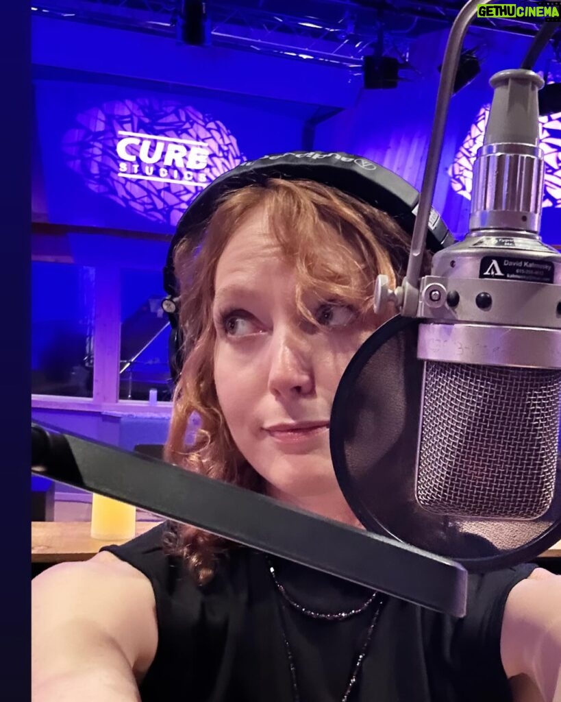 Alicia Witt Instagram - a tiny glimpse at the past 48 hours 1) @curbrecords laying down some christmas album vocals with @kalmusky 2) lead vocals on 6 songs in 3 hours 🙃 3) ernest during saturday’s livestream concert on @stageit (next one tues may 7 at 2 EST) 4) rainbow sighting outside @sohohouse after running into @johnschaech 5) when insomnia strikes: self-tape that audition for the gal who’s had a lil too much too drink (i don’t, so i figured my tiredness would translate) 6) ye olde home farm 7) hoping for homegrown carrots 🔜 🌱 8) homegrown cicada 9) homegrown peonies 10) homegrown arugula-kale-lettuce-collards