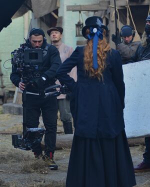 Alina Kovalenko Instagram - BTS from the “Love in Chains” set 🎬
@stbua @stbserial @filmua