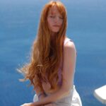 Alina Kovalenko Instagram - All shades of BLUE Best host: @nostosapartments 🦋