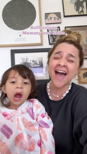 Alisan Porter Instagram - She was a tuff sell on this one. I guess she prefers the movie version…. 😆🫣. Anyway here’s another @disney duet with mommy and Shilo. #disneygirl #disneyprincess #reflections #xtina #mommyandme #cover