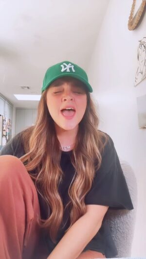 Alisan Porter Instagram - This has been a week of loss that is weighing heavily on me. This song keeps popping into my head and it is a true reminder that although absent from this life the ones we love are never far from our hearts. Specifically dedicated to @stsilverstein @michaelorland @caroleorland @zmaxo86 @britbrand @bobbynewberry @seanviator 🫶🏽