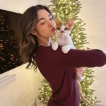 Alisha Newton Instagram – merry christmas ily ✨