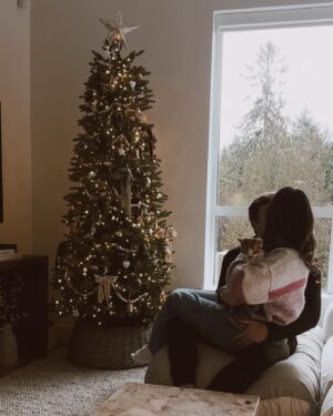Alisha Newton Instagram - merry christmas ily ✨