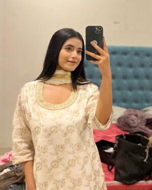 Alisha Parveen Instagram - Diwali Night🤍✨

@_aditibhagat