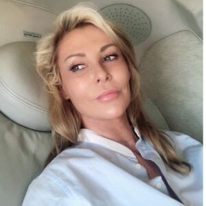 Alison Doody Instagram - Goodbye incredible India but see you again soon ❤️ @ssrajamouli @jrntr @alwaysramcharan @aliaabhatt @ajaydevgn @oliviakmorris @dvvmovies #rrrmovie #rrr