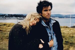 Alison Doody Instagram - With the wonderful @piercebrosnanofficial a great leading man.
#tbt 
.
.
.
.
#movie #piercebrosnan #entertainment