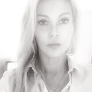 Alison Doody Instagram - Friends Sunday ❤️ #blackandwhite 
#friends