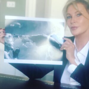Alison Doody Instagram - This scene still makes me scream 😂 
.
.
.
.
#indianajonesandthelastcrusade #indy #elsa #movie #fun