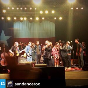 Alison Krauss Instagram - Thanks to @sundancerox for this throwback to when AKUS & @kaceymusgraves joined @willienelsonofficial on stage.