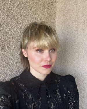 Alison Pill Instagram - Oh gosh, I am the luckiest to work with these amazing folks on such a cool show.  It premieres February 17 on @appletvplus and boy have we got stories (and spots on the moon) for you. Thank you to @nickbarose and @stevenmasonlife and @annabelleharron for making me feel fancy, and to Billy, Dewshane, @haneefahwood and our amazing cast and crew for making me laugh all the day long.  Edit: the show is called Hello Tomorrow!  So sorry!
