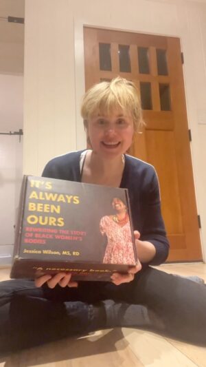 Alison Pill Instagram - It’s heeeeeeere! @jessicawilson.msrd wrote a book!  And I’ve got it in my hands! As well as leg soap, so I can finally learn to wash my legs.