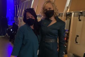 Alison Pill Instagram - An @anniewersching appreciation post!  This person is just the best.  Whether hanging from tubules in a spaceship, or waltzing around a gala, she brings the most glorious life to a synthetic being. And she’s a flipping delight.  Also, can’t talk about this season without bringing up @christineclarkdesign costumes. She deserves all the trophies for her work. Sure, trophies are mostly meaningless, but they are shiny, and she should get some.  New episode available now! @startrekonpplus
