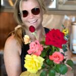 Alison Sweeney Instagram - Love spending time with my roses. 🌹