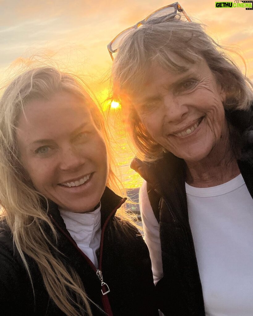 Alison Sweeney Instagram - Happy Mother’s Day to my incredible mom! I use the lessons you taught me every day and I’m always grateful for the laughter and grit you passed along to your children (& grandchildren!) 💕