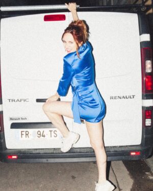 Alison Wheeler Instagram - Faire obstacle à l'envoi en fourrière de votre véhicule est sanctionné par une peine maximale de 3 mois de prison et une amende pouvant aller jusqu'à 3 750 €. Plus d’info sur service-public.fr 

📸 by Xavier Maingon
