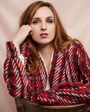 Alison Wheeler Instagram - Red head redemption 📸 @paulinedarley 👗 @melodie_giraud 💅 @annecaramagnol