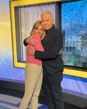 Alisyn Camerota Instagram - So this happened on Friday. @mikejerrick and I reunited on his morning show @fox29philly. His long success proves he’s one of the best morning broadcasters ever. I was delighted that my Philly cousins (characters in the book :-) ) came to the studio with me to say hi. #fox29philly #fox29goodday