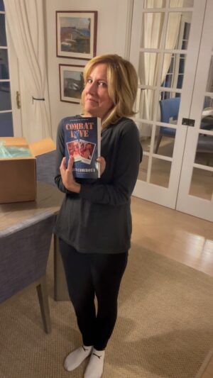 Alisyn Camerota Instagram - What, oh what, could this box contain? As for the t-shirt, who’s with me, Sea Bright beach lovers? 

Combat Love available now for pre -order at link in my bio.

#memoir #jerseyshore #unboxing #CombatLove #bookunboxing #bookstagram