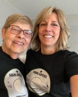 Alisyn Camerota Instagram - As a kid I wanted to be twins with my mom. I achieved it this weekend (courtesy of Betsy Wyndorf and #shrapnelshirts!)