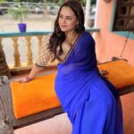 Aliya Naaz Instagram - Hey 💙 . . . . #mumbai #madhisland #filmcitymumbai #goregaonfilmcity #balajitelefilms #bluesaree #saree #sareelover #indiangirls #asiangirls #indianbeauty #pinkvillasouth #pinkvillatelly #ramojifilmcity #instantbollywood #manavmanglani #tellychakkar #tellycelebs #bollywoodhot #indianactress #southindianfashion #southindianactress