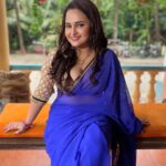 Aliya Naaz Instagram - Hey 💙 . . . . #mumbai #madhisland #filmcitymumbai #goregaonfilmcity #balajitelefilms #bluesaree #saree #sareelover #indiangirls #asiangirls #indianbeauty #pinkvillasouth #pinkvillatelly #ramojifilmcity #instantbollywood #manavmanglani #tellychakkar #tellycelebs #bollywoodhot #indianactress #southindianfashion #southindianactress