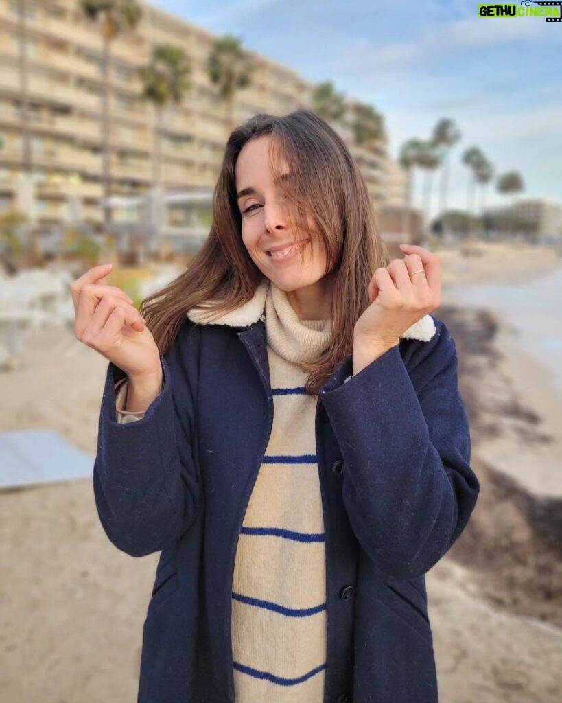 Alizé Cornet Instagram - Qui garde son âme d'enfant ne vieillit jamais 😌 Mood of 34 🎂 Feel like 14 most of the time 🤷🏼‍♀️