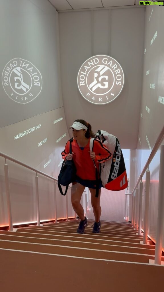 Alizé Cornet Instagram - L’émotion est là ! Quelle carrière ! Quelle athlète ! 20eme Roland-Garros ✅ #RolandGarros