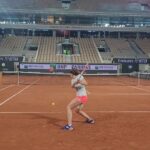Alizé Cornet Instagram - Bucket list de fin de carrière : Jouer avec @simonahalep sur le Philippe Chatrier ✅️ Un énorme kiff ! 😊