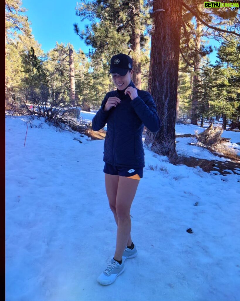 Alizé Cornet Instagram - Not the usual pictures from Indian Wells 😉❄️