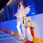 Alla Mikheeva Instagram - Оказывается в Москве столько потрясающих катков 🎄🤩 #ПутешествиевРождество #МосковскиеСезоны