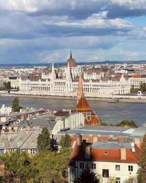 Allie McCulloch Instagram - in the wise words of @anthonybourdain - 
Budapest is LUDICROUSLY BEAUTIFUL!
⚡️⚡️⚡️
already can’t wait to go back! 🙏🏼