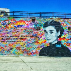 Allison Mack Instagram - Seeing something pretty on the walls of downtown LA. @streetartisallaround I am inspired by your feed.... a little copy cat action on the West Coast. #nourishment #streetart #LAart #beautyallaround