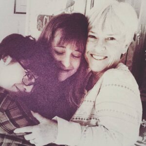 Allison Mack Instagram - With the love of my family..... #soulfood #inspiration #friendship #familylove