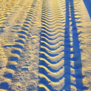 Allison Mack Instagram - Lines in the sand....