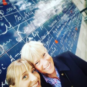 Allison Mack Instagram - Love in every language. Mama. I miss you and our time in Paris already. Cant wait to do it again.... #nourishment #Soulfood #travelbuddies #revisitingmemories