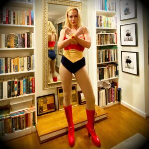 Allison McAtee Instagram - 🎃#happyhalloween 🎃
Xoxo ❤️ #wonderbabe 
.
#confessionsofawonderbabe 🎭
#offbroadway #comedy #nyc  #theatre
.
#20yrs since #prepatriarchal #island 😂
#shestillslays 
.
The #boots are worn, but #bravo @jpiesetzkie 🪡🧵on the #stellar #costume #craftsmanship 
👙#pristine #condition ❤️ 
.
@jenewingpierce 🎬✍️
@ryanevan_la 🎭 #underbabe