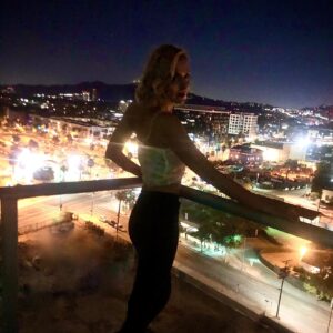 Allison McAtee Instagram - ✨ #citylights ✨#flashback 🌆#precovidworld #nohoartsdistrict #skyline ⭐️ #nightsky #silhouette #la #cityscape